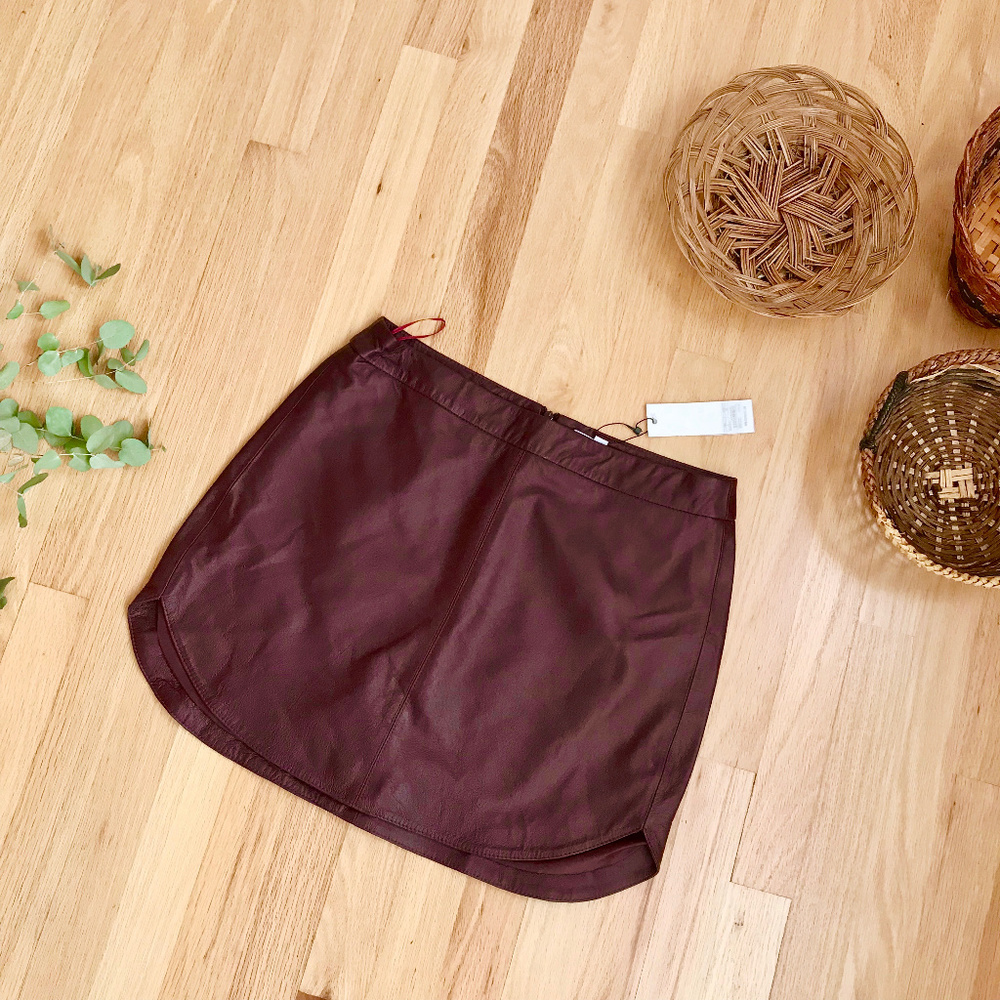 🆕 BB Dakota — Conrad Leather Mini Boysenberry / 6